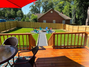 Serene Getaway with Fast Wi-Fi Deck Fire Pit Roku